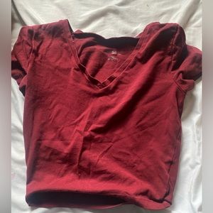 Red cropped tee